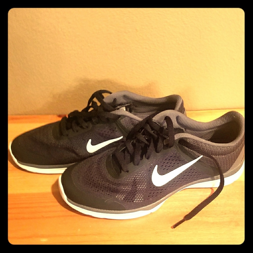 Running shoes
