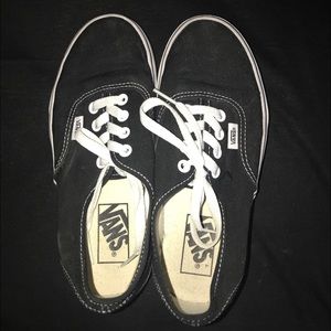 Black Vans women size 6