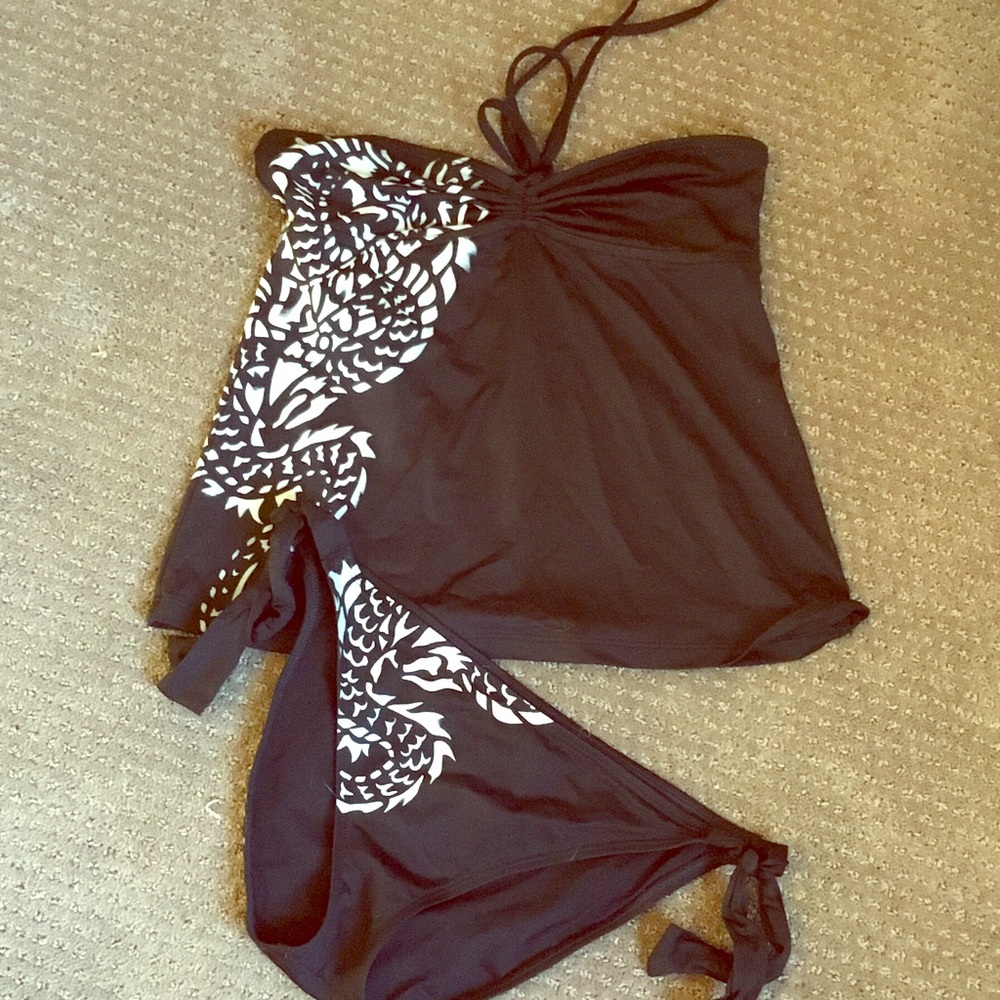 Lucky Brand black with white designs tankini🏖