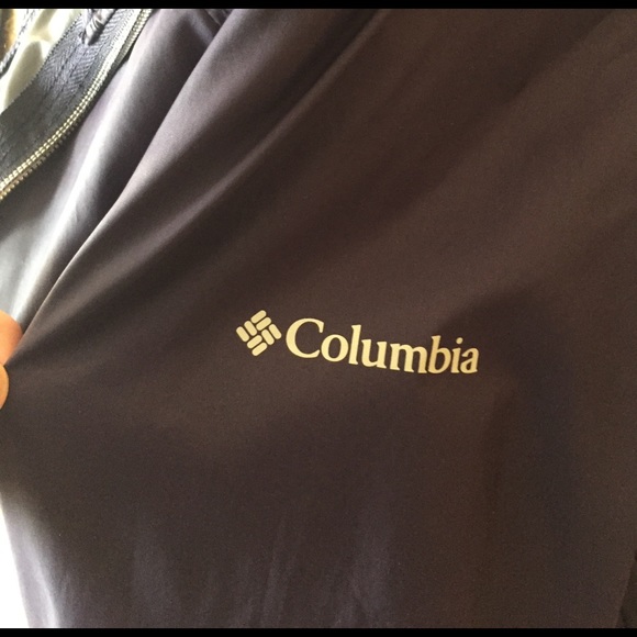 Purple Columbia windbreaker - Picture 2 of 4
