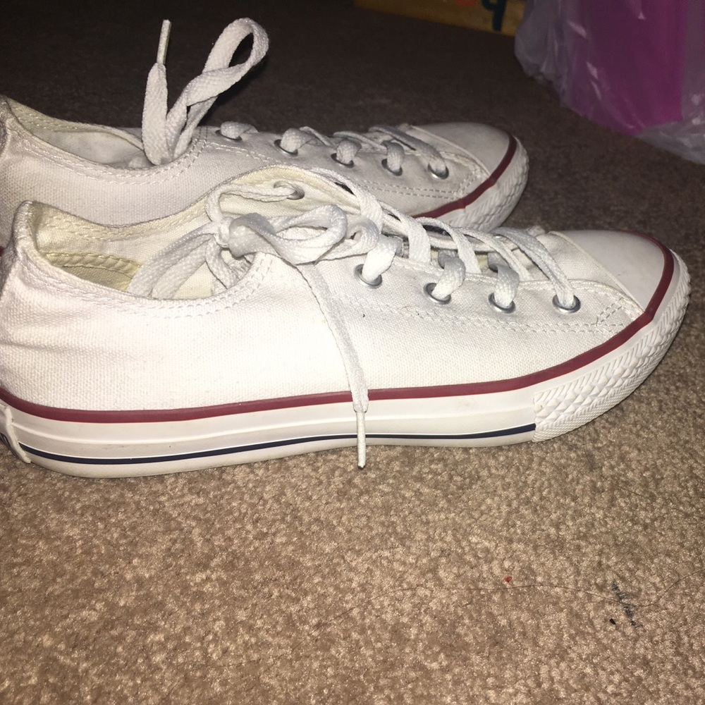 White Converse - Picture 2 of 7