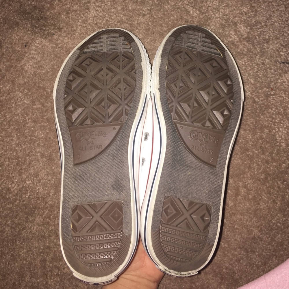 White Converse - Picture 3 of 7