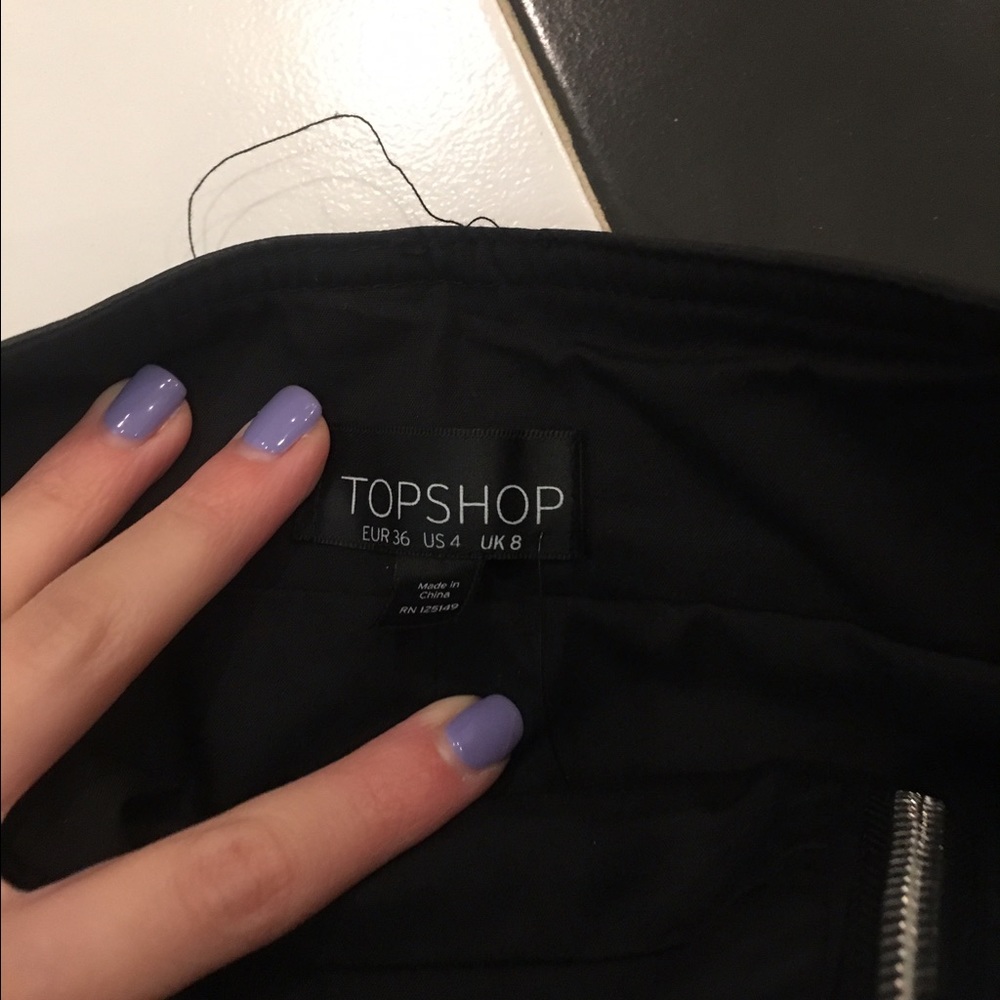 Topshop mini skirt never worn SOLD - Picture 4 of 4