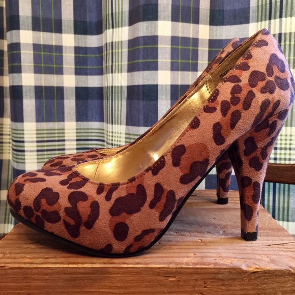 Attention Shoes - Sizzling Leopard Stilettos/Attention