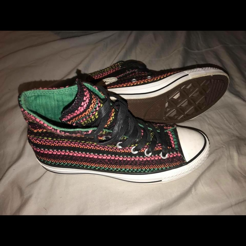 Converse size 6