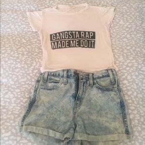 ⚡️ SALE Brandy Melville Graphic Crop