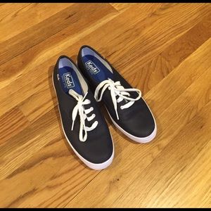 Keds lace up leather sneakers