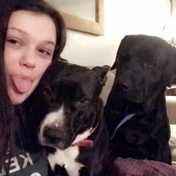 Meet your Posher, Jordyn - Picture 1 of 1