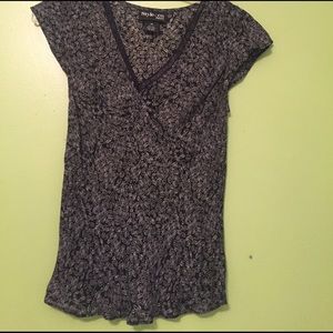 Silk Style & Co. swirl pattern top