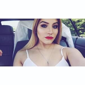 Meet your Posher, Victoria