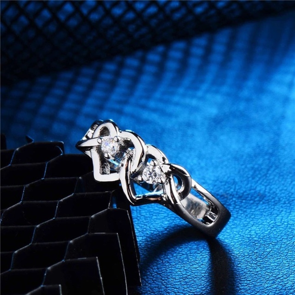 NWT STERLING SILVER HEART RING 8