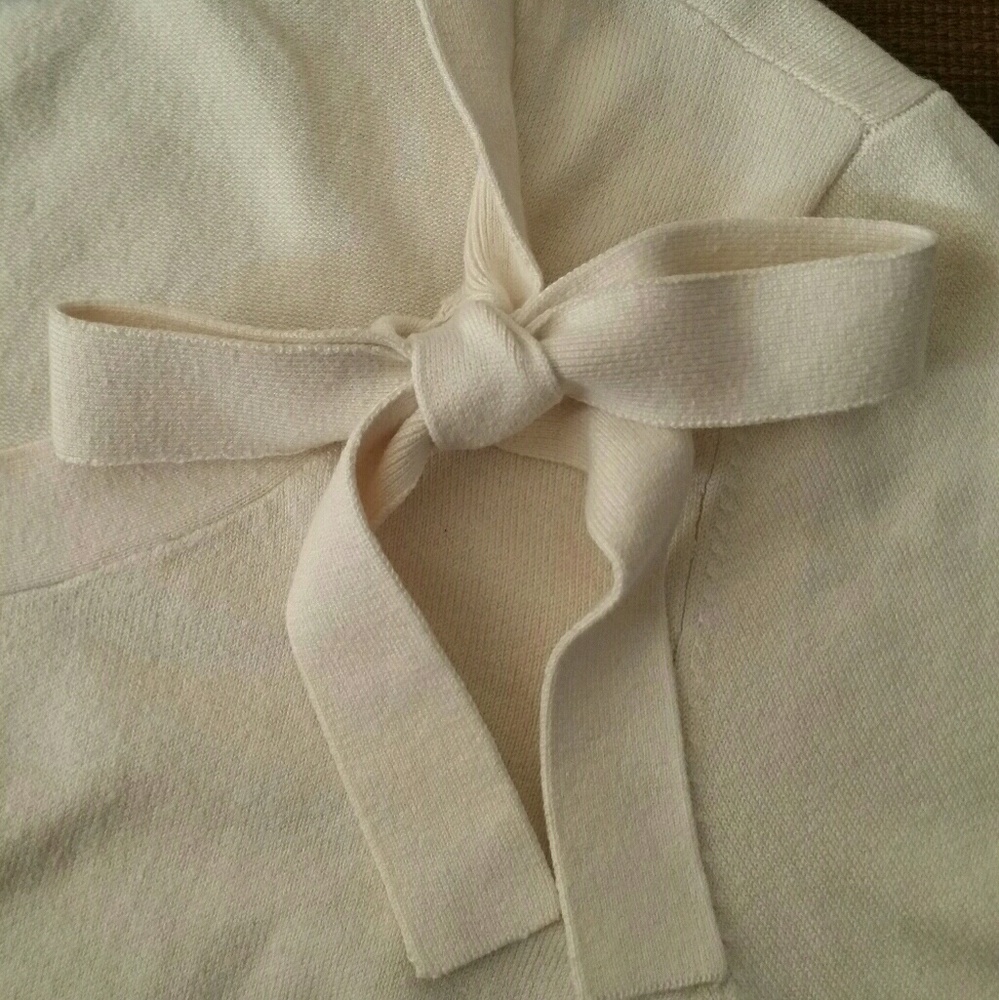 Lauren Ralph Lauren 61% silk sweater