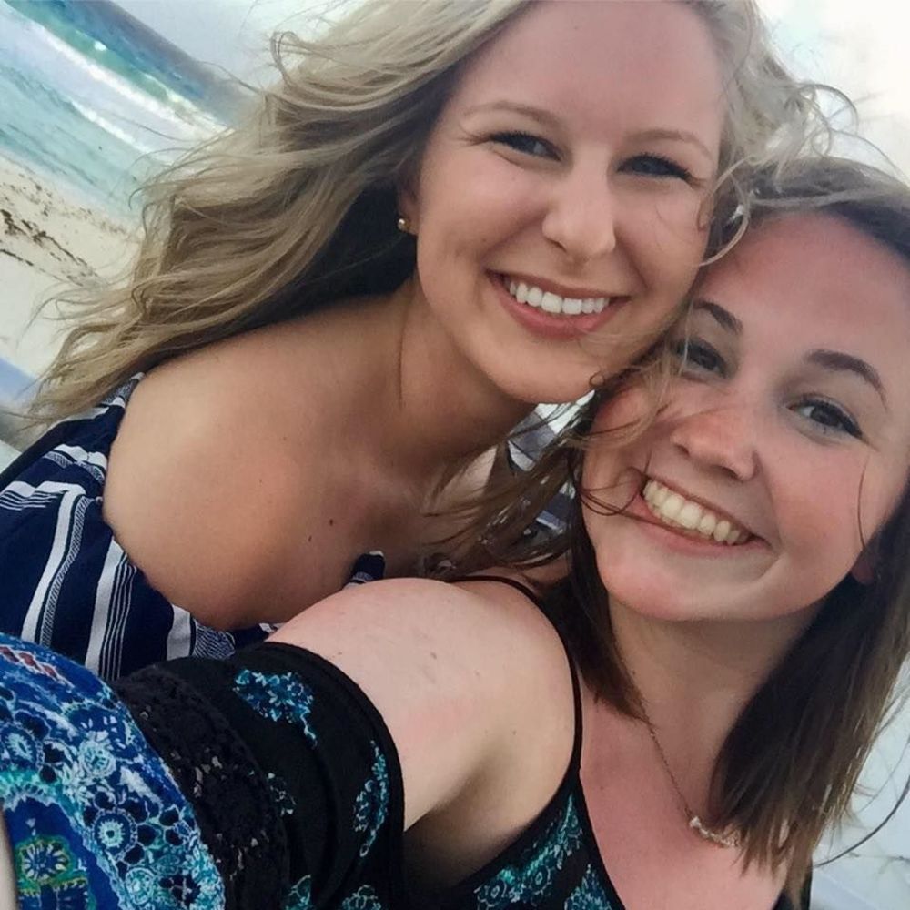 Meet your Posher, Casey