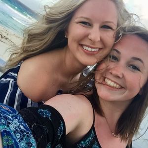 Meet your Posher, Casey