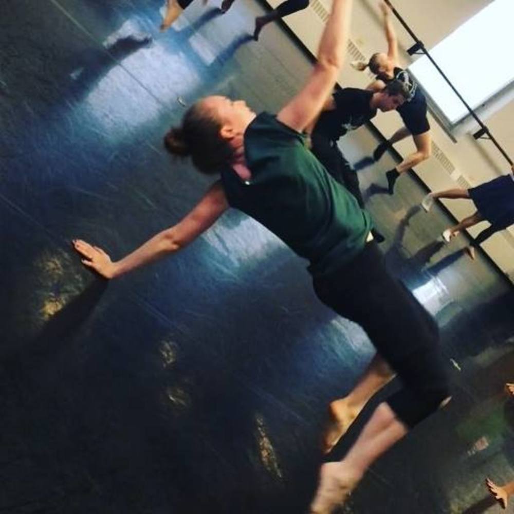 Meet your Posher, Izze