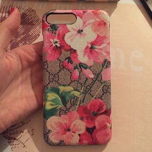 Gucci phone case flowers Clearance