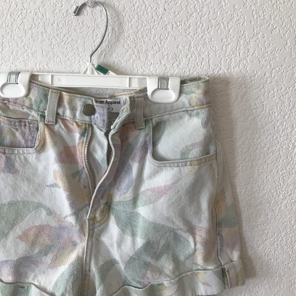AMERICAN APPAREL high waisted denim shorts