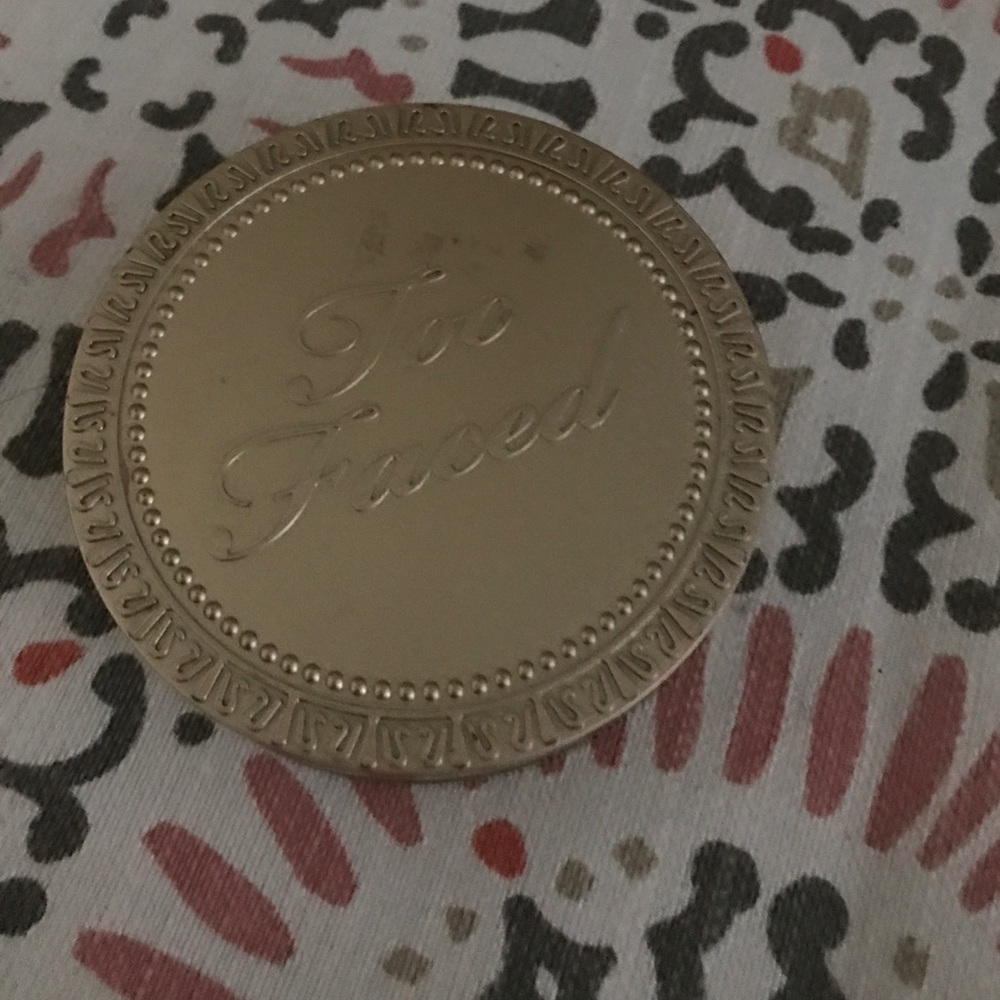 Too faced endless summer bronzer