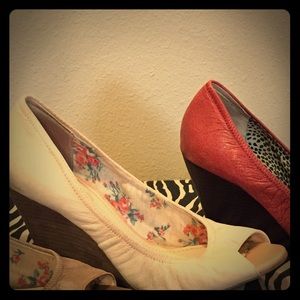 Jessica Simpson peep toe wedge