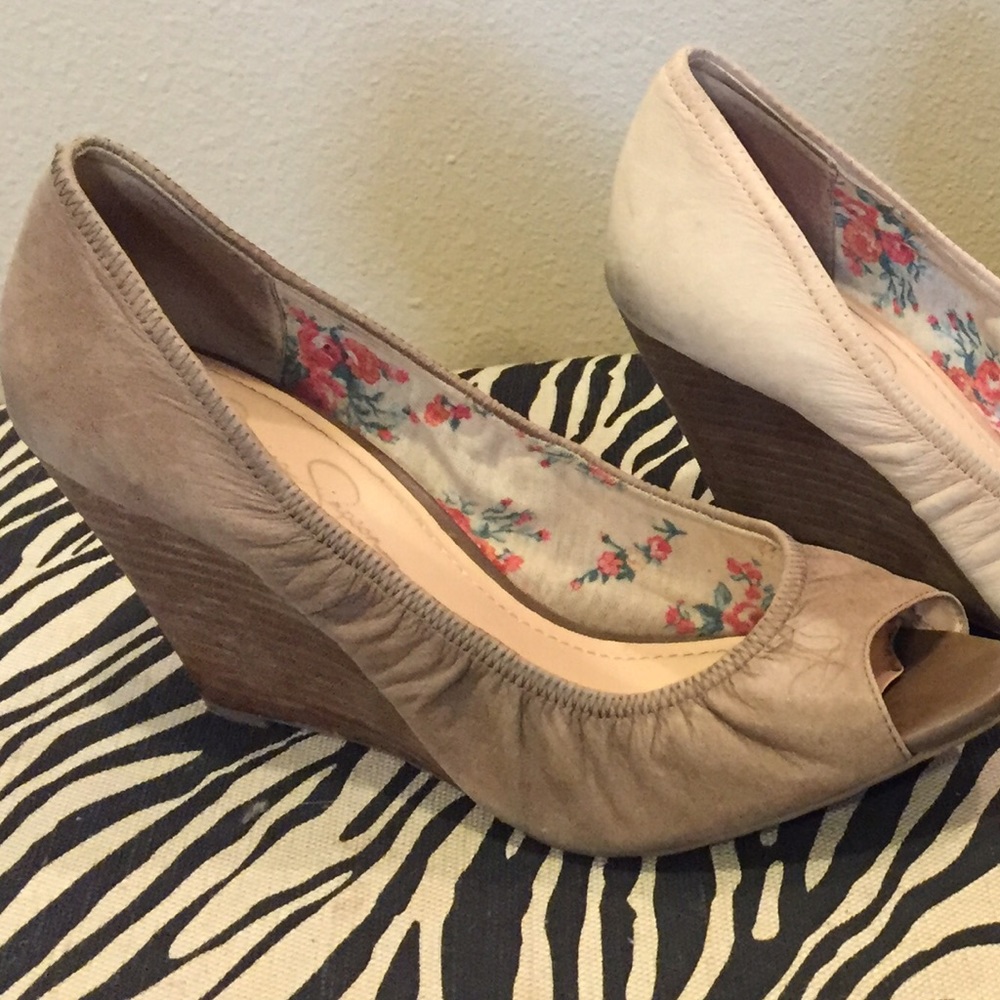 Jessica Simpson peep toe wedge