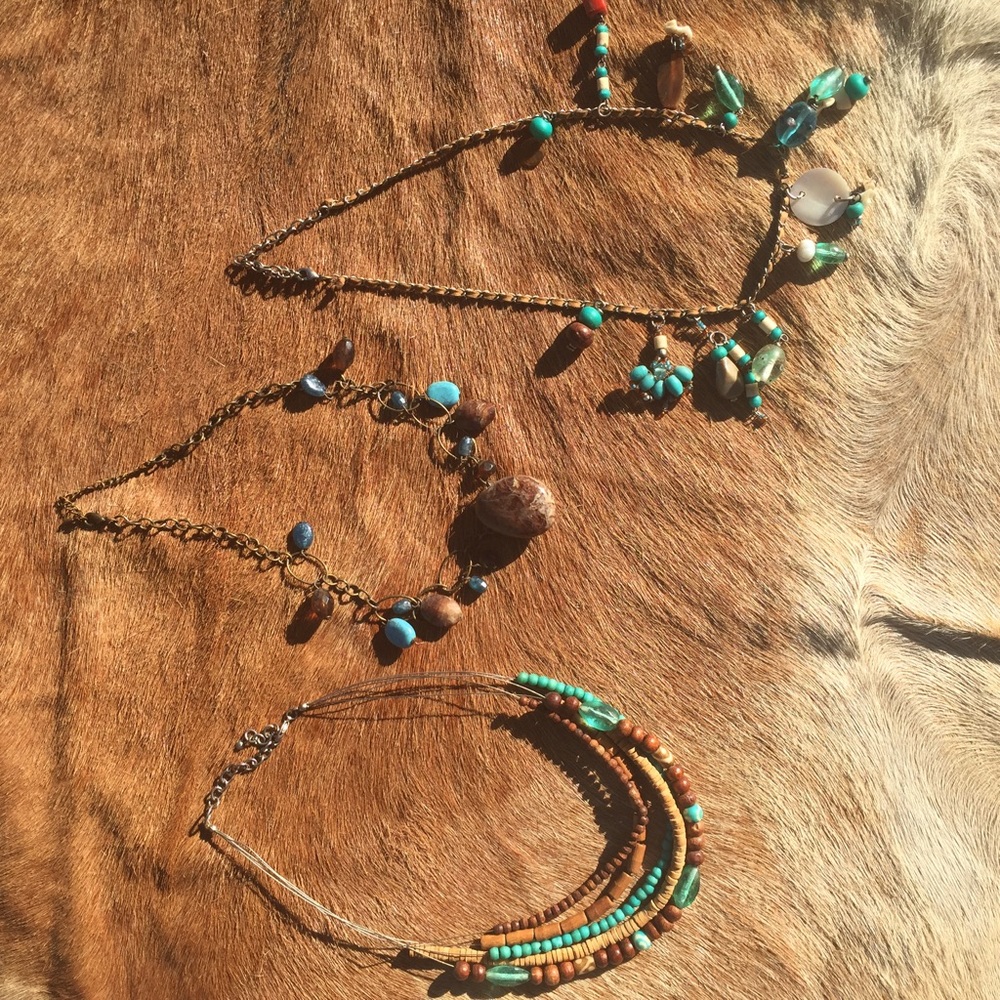 Set of 3 turquoise beaded necklaces.