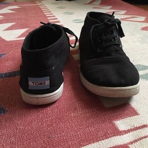 High top comfort shoes