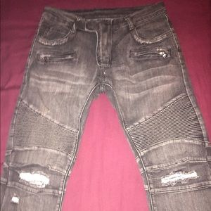 Balmain jeans new with no tags.