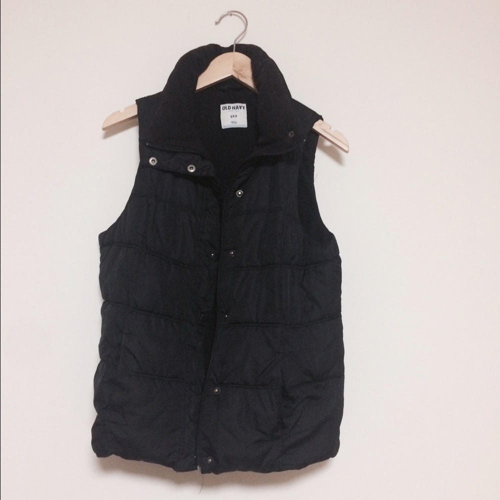 SOLD CLOSET CLEAN OUT Old Navy Puffer Vest