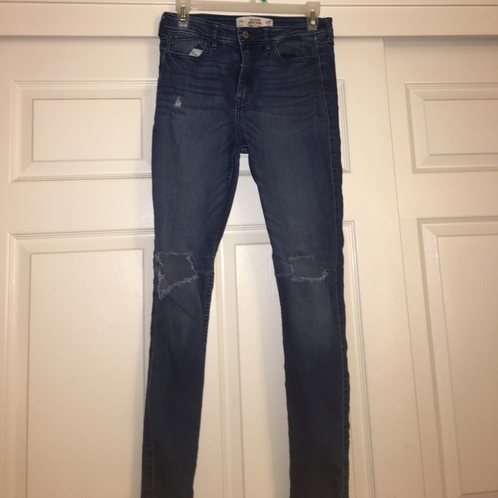 high waisted medium wash Hollister jeans