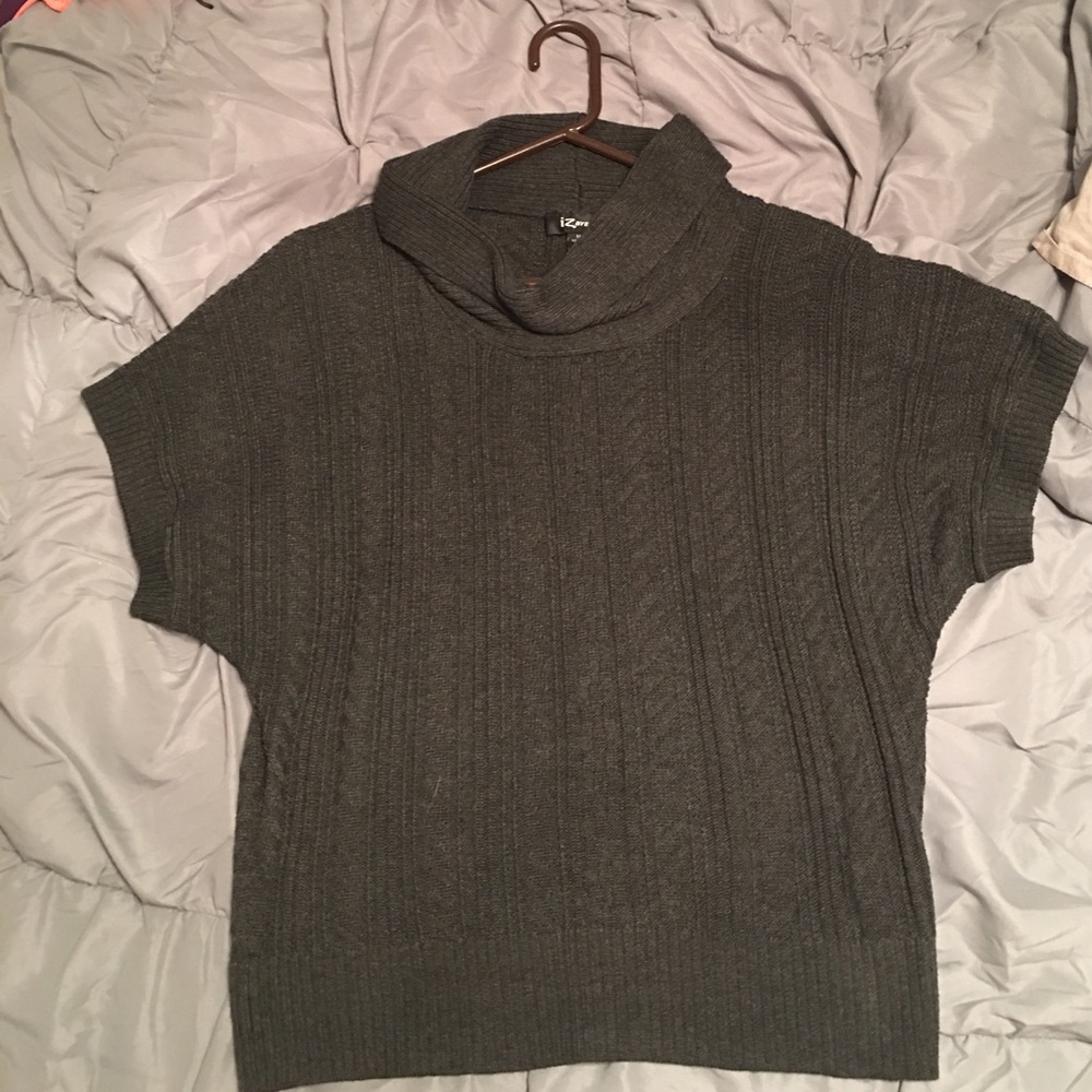 Short Sleeved Sweater