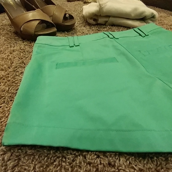 { H&M } Polyester Shimmer Shorts - Picture 5 of 8