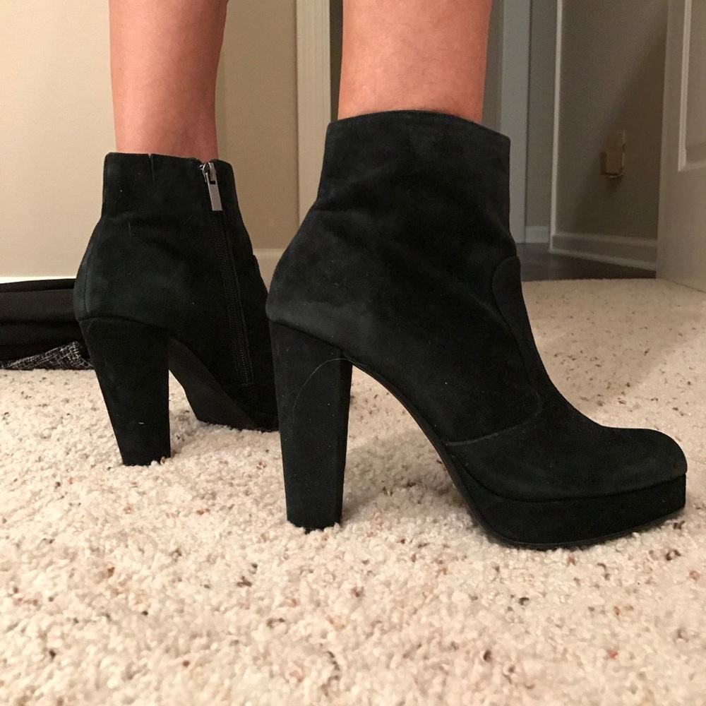 Black Steve Madden platform booties