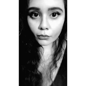 Meet your Posher, Beatriz