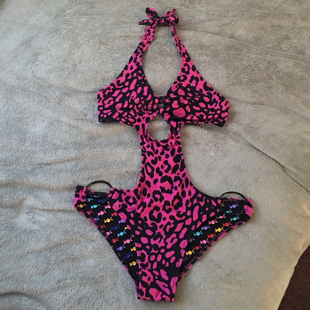 🔥🔥🔥 Hot One Piece SwimSuit 🔥🔥🔥