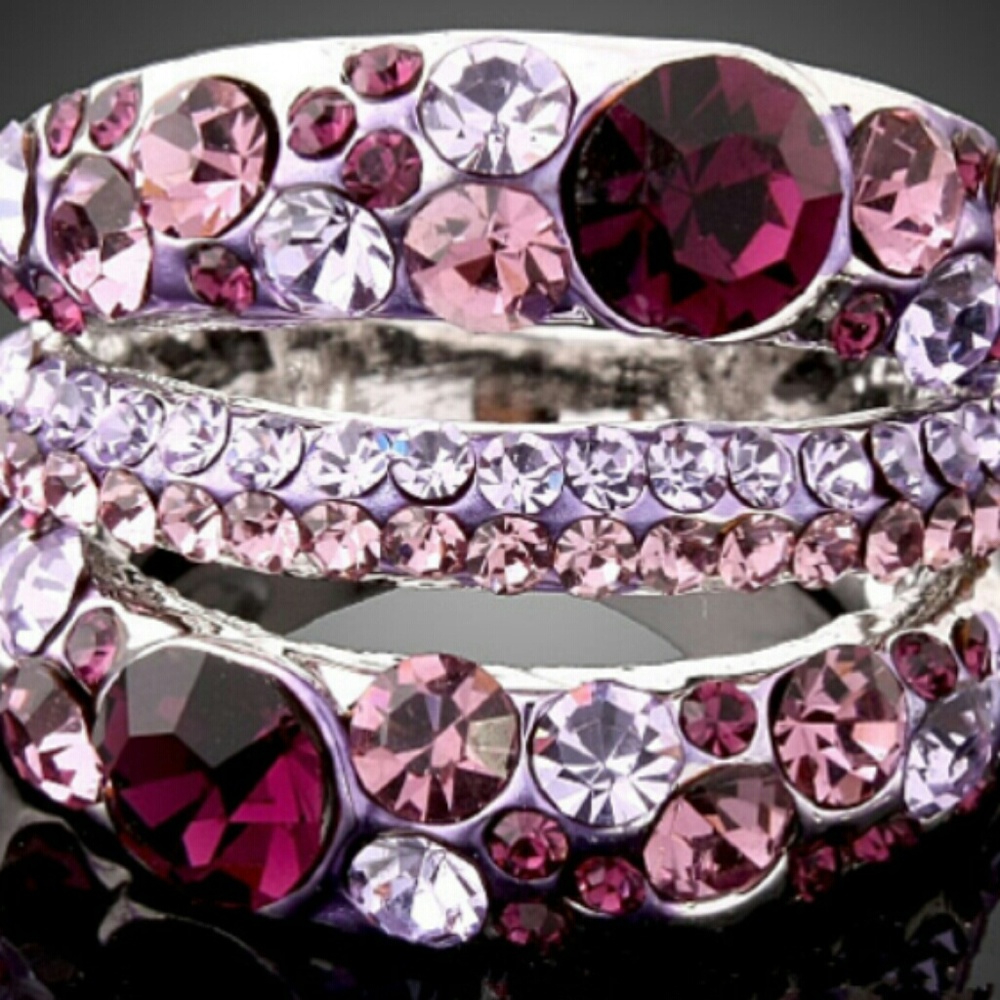 Beautiful Statement Ring - Picture 4 of 6
