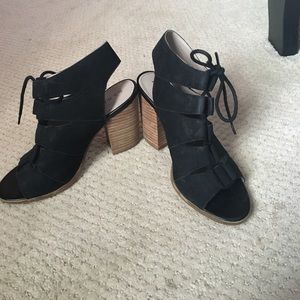 Lace up heeled sandals