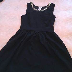 Pearl black dress