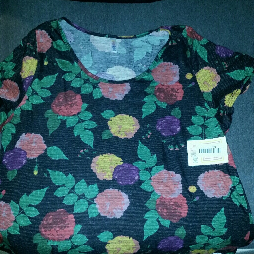 Lularoe classic t