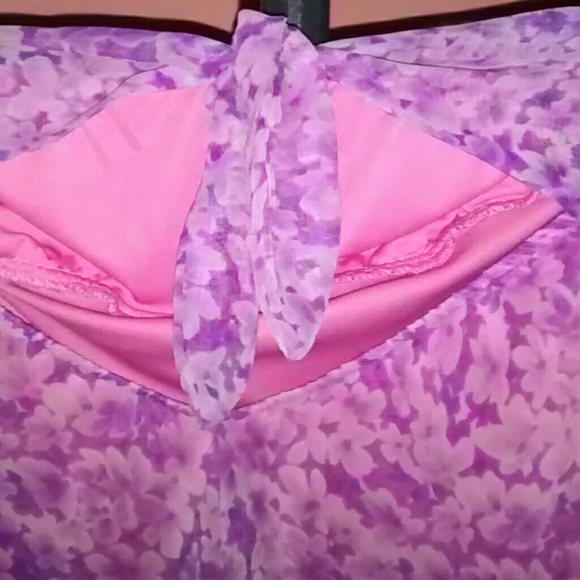 Flirty spring dress - Picture 3 of 3