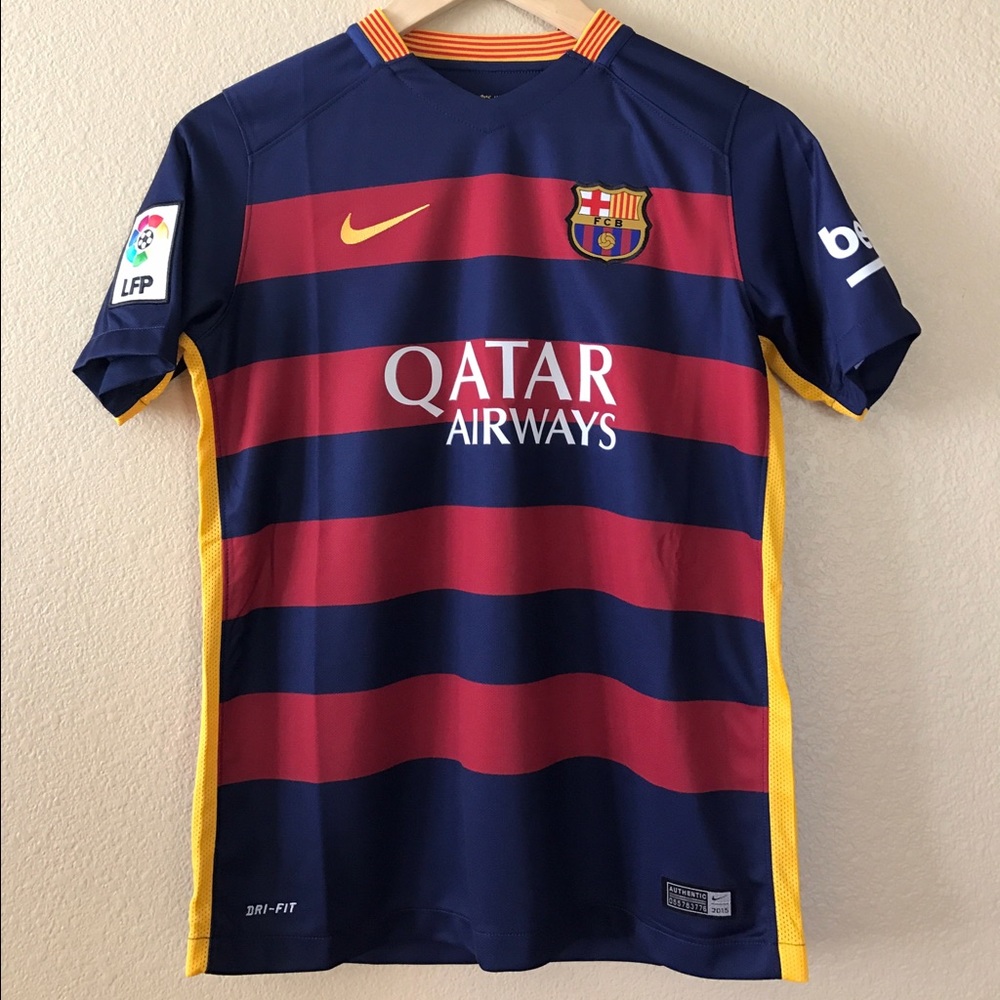 Brand-new Barcelona jersey. - Size Boys L