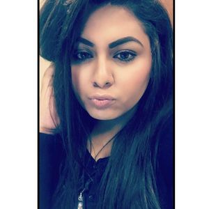 Meet your Posher, Magaly