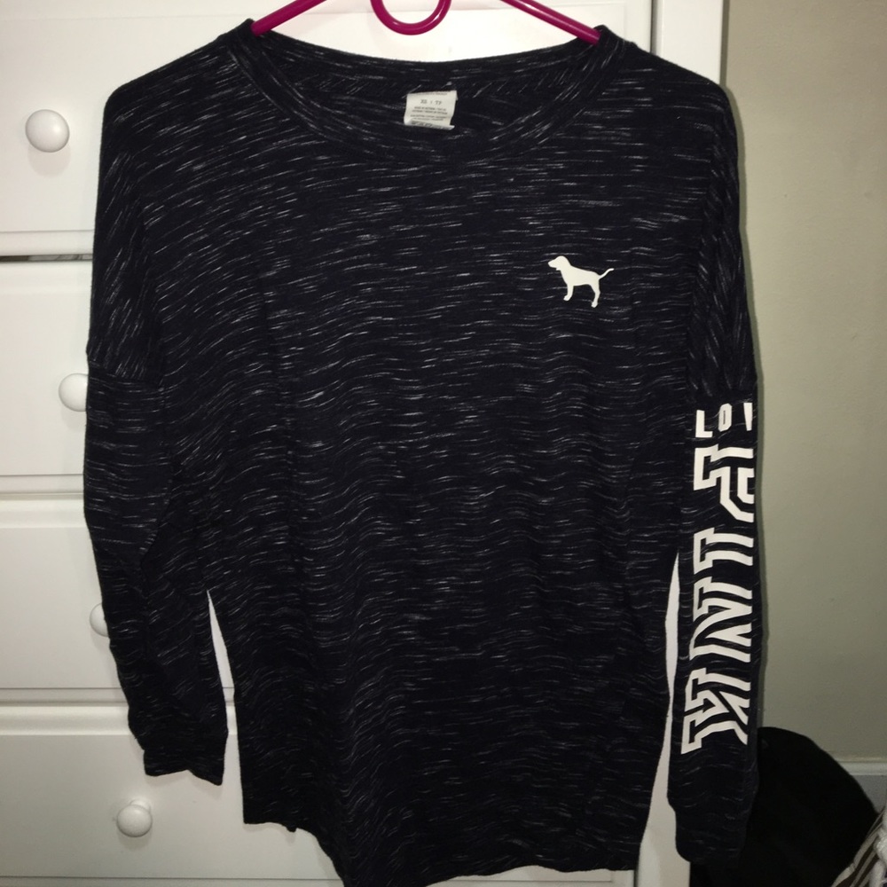 VS Pink long sleeve shirt