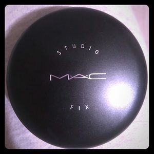 MAC studio fix powder foundation