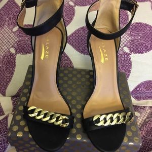 New size 6 1/2 sandal heels