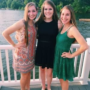 Meet your Posher, Emily