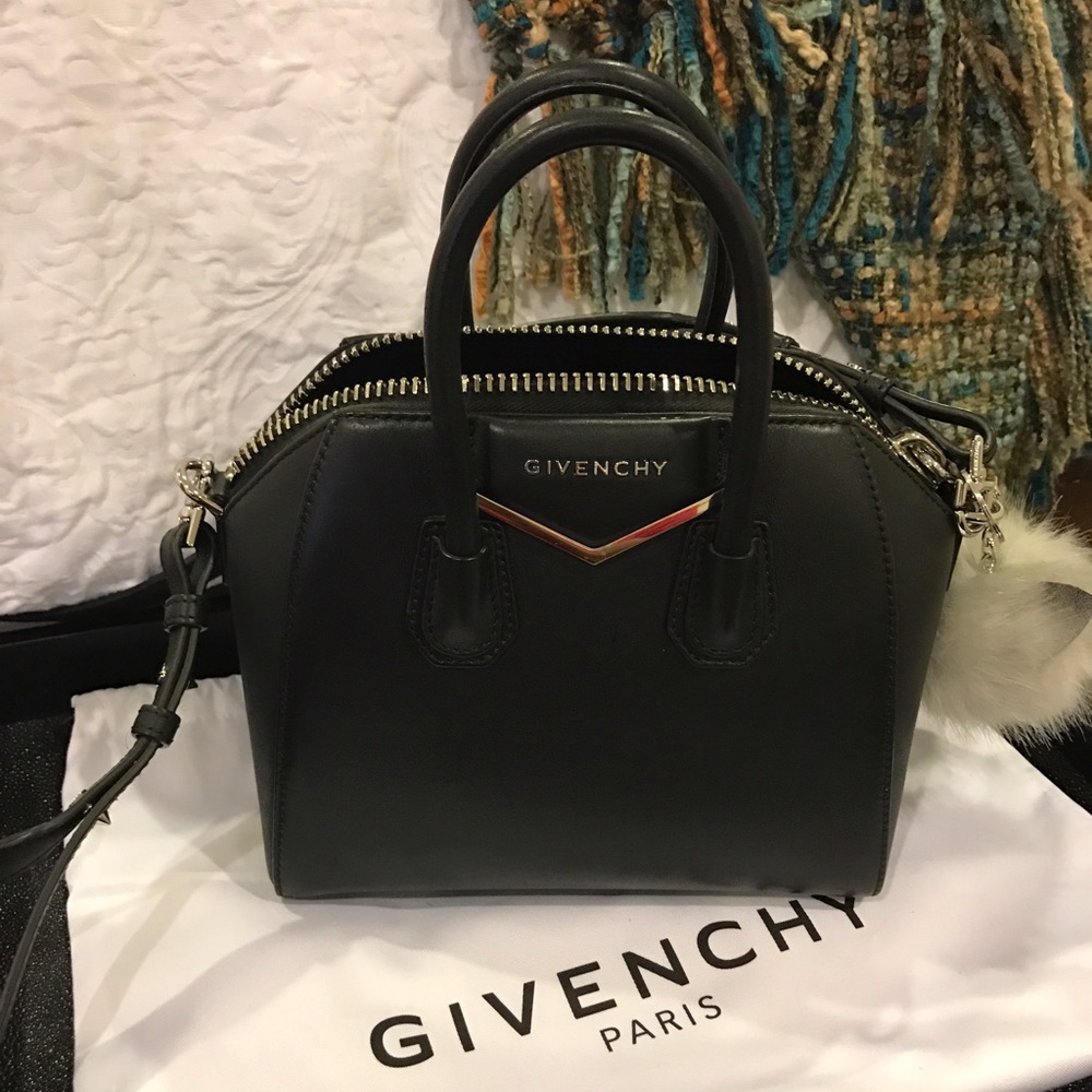 Authentic Givenchy Antigona mini