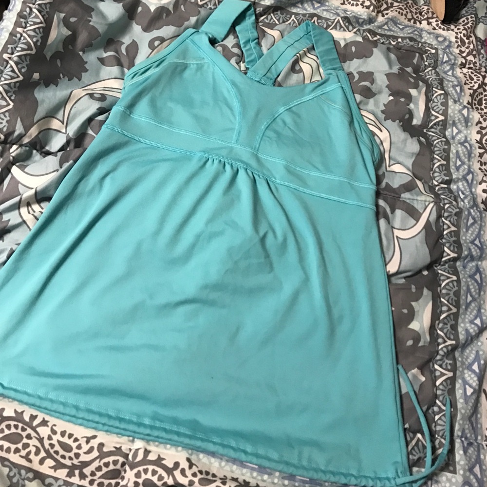 🐳 Blue Athleta Tank Top