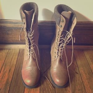 Brown Boots with Pocket