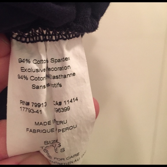 Navy maternity tee with ruched sides - Picture 5 of 6