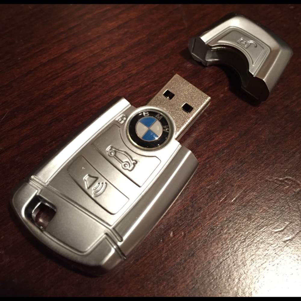 Bmw style USB
